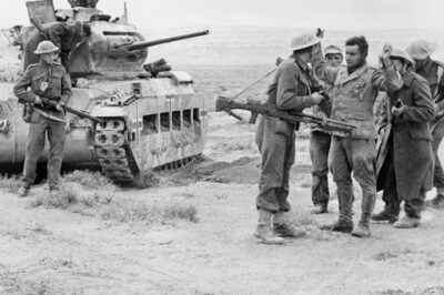 „Sie haben uns kaputtes Spielzeug hinterlassen“: Wie australische Wollsocken die Nazis vernichteten DD